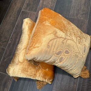 GUC 2pc Beaded Throw Pillow Bundle